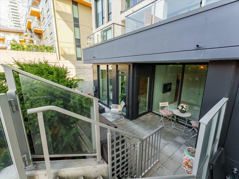 202 3538 Sawmill Crescent