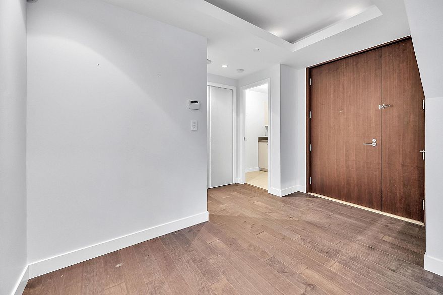 1103 1139 W Cordova Street