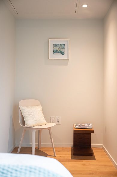 173 805 W 49th Avenue