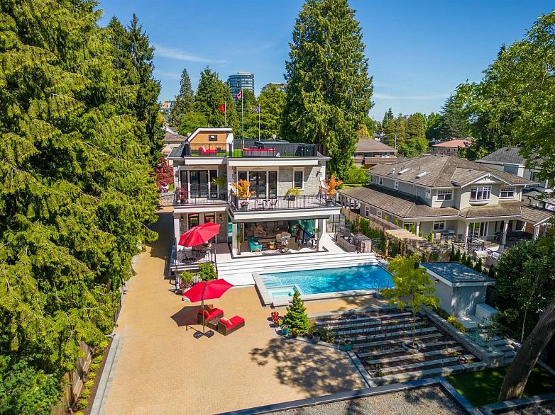 8483 Wiltshire Street