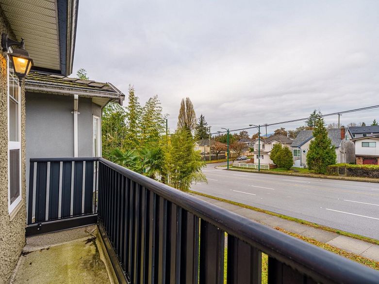 1150 East 41st Avenue