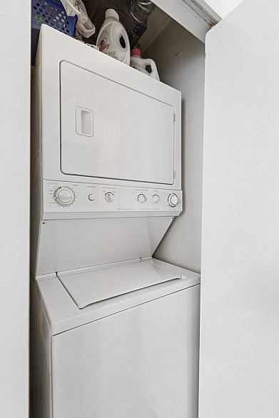 1101 822 Seymour Street