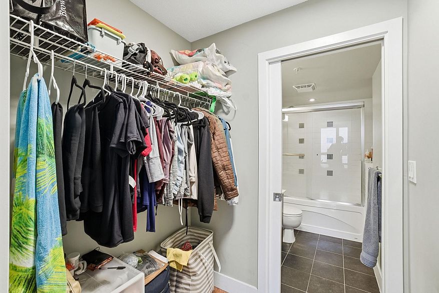 602 933 Hornby Street