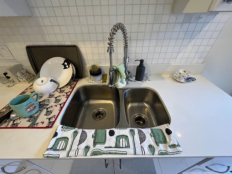 1bed 25XX E 28 AVENUE, Vancouver BC V5R 1R7