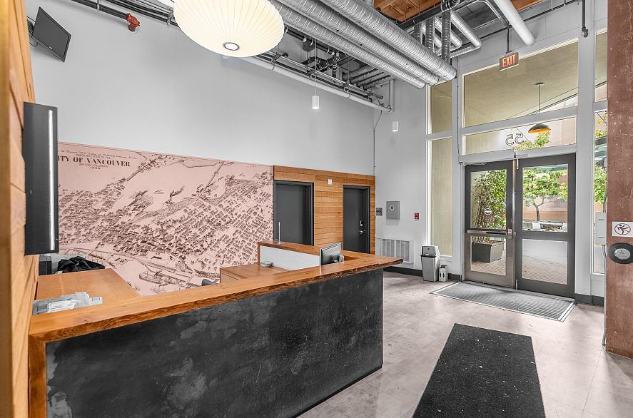 315 55 E Cordova Street