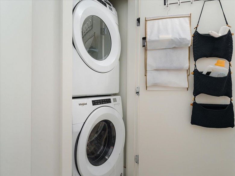 202 3538 Sawmill Crescent