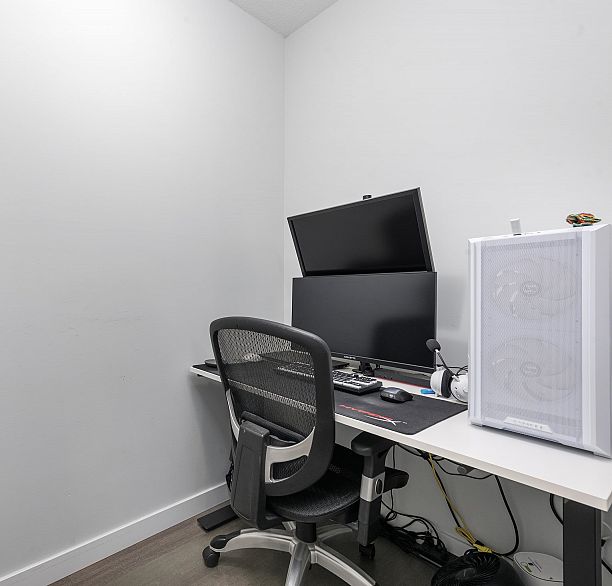 511 3281 E Kent Avenue North Avenue