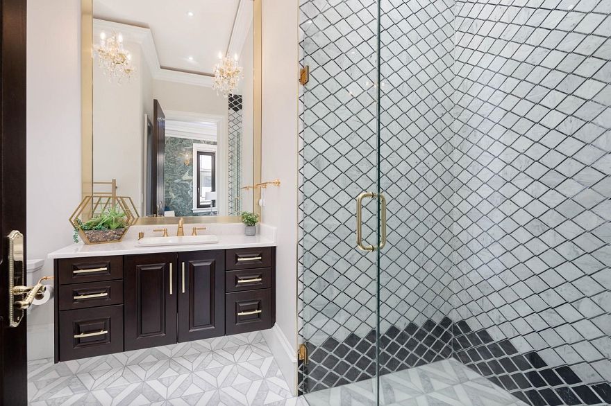 8483 Wiltshire Street