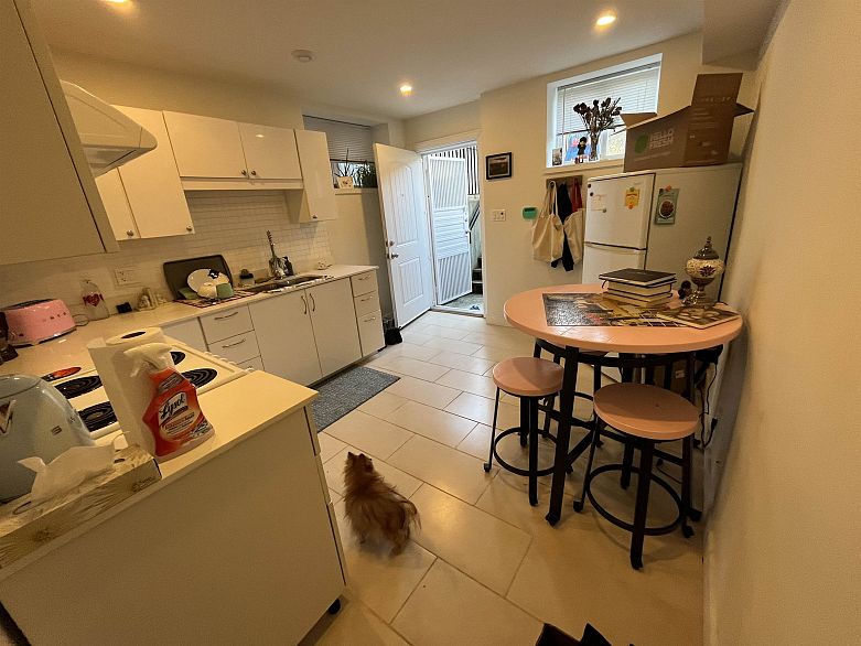 1bed 25XX E 28 AVENUE, Vancouver BC V5R 1R7