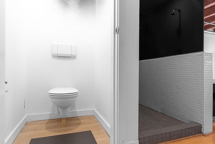 315 55 E Cordova Street