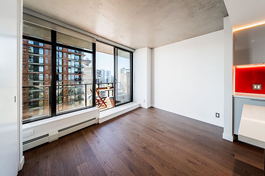 2508 108 W Cordova Street