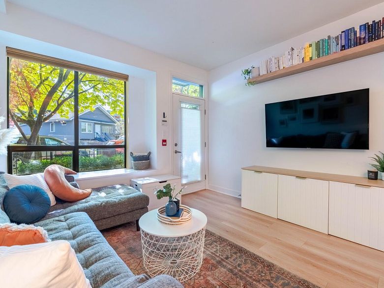 1871 Stainsbury Avenue