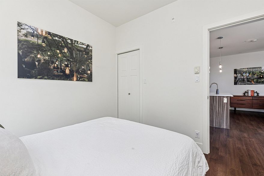 214 2250 Commercial Drive