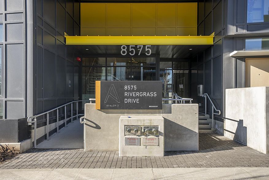 353 8575 Rivergrass Drive