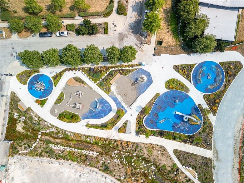 202 3538 Sawmill Crescent