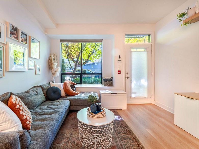 1871 Stainsbury Avenue