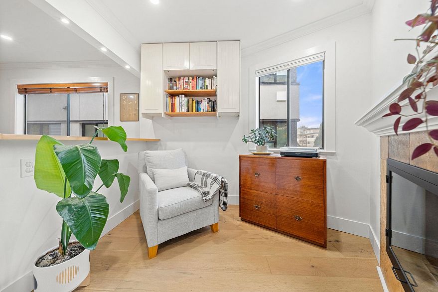 201 1130 W 13th Avenue