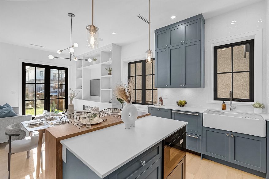 1 2565 Dundas Street