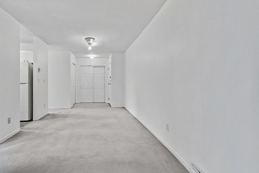 211 3624 Fraser Street