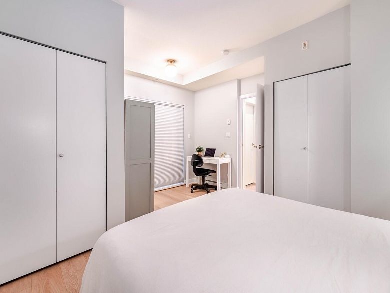 1871 Stainsbury Avenue