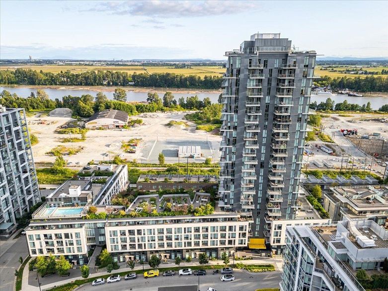 202 3538 Sawmill Crescent