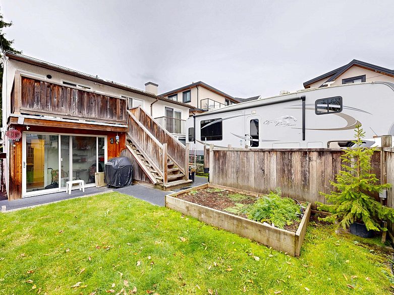 3554 Haida Drive