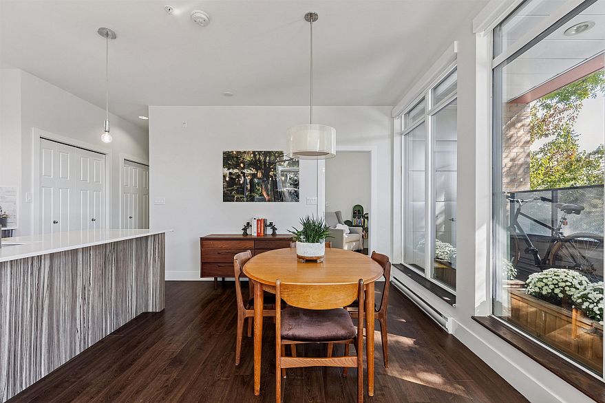 214 2250 Commercial Drive