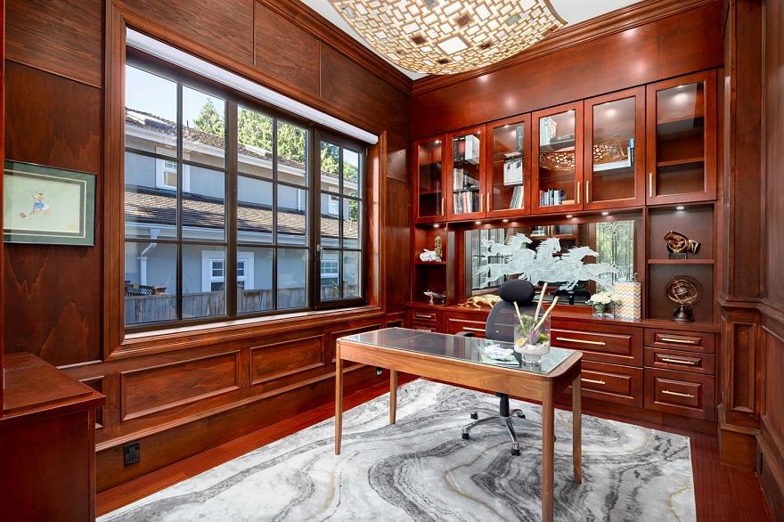 8483 Wiltshire Street