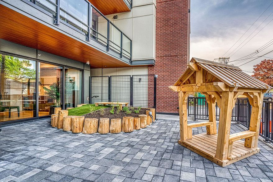 406 2550 Garden Drive