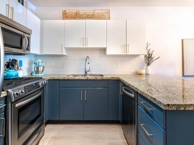 1871 Stainsbury Avenue