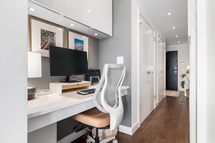 518 108 E 1st Avenue