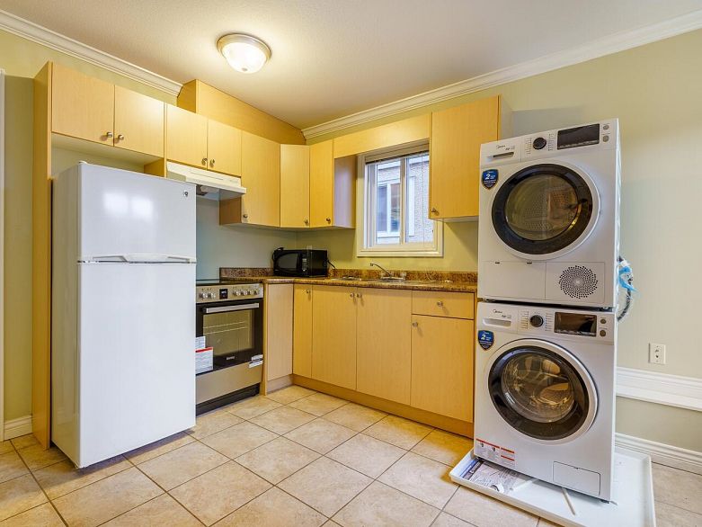 1150 East 41st Avenue