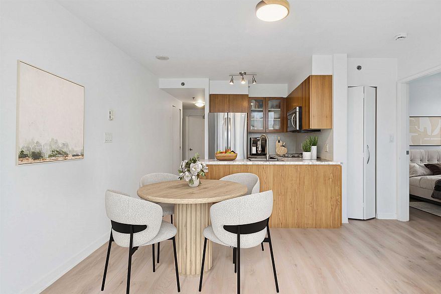 1101 822 Seymour Street