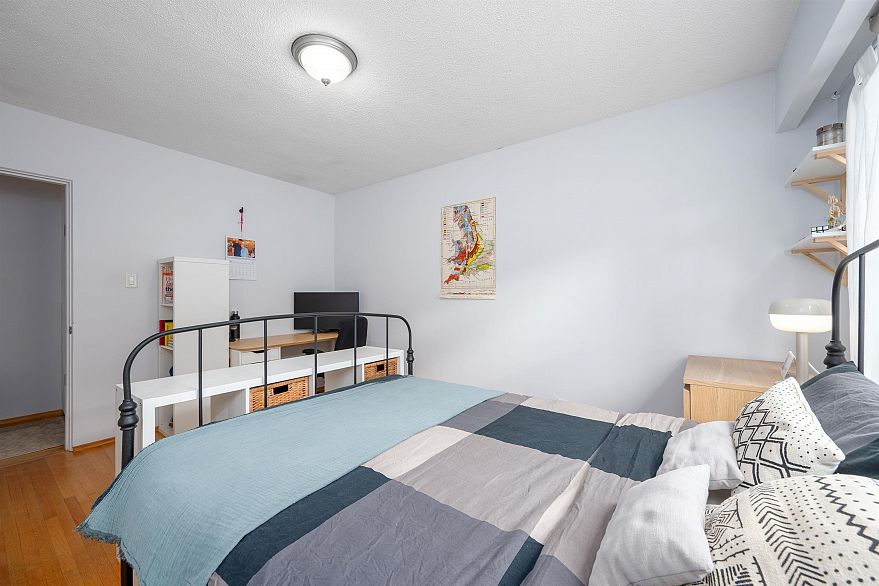 8 1235 W 10th Avenue