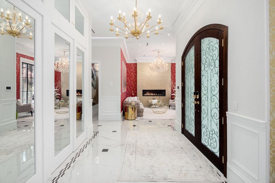 8483 Wiltshire Street