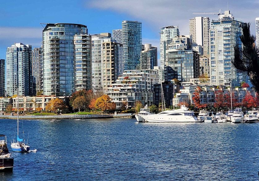 311 1859 Spyglass Place