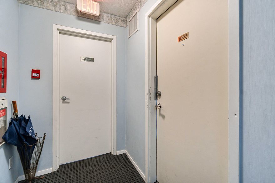 1002 2121 W 38th Avenue