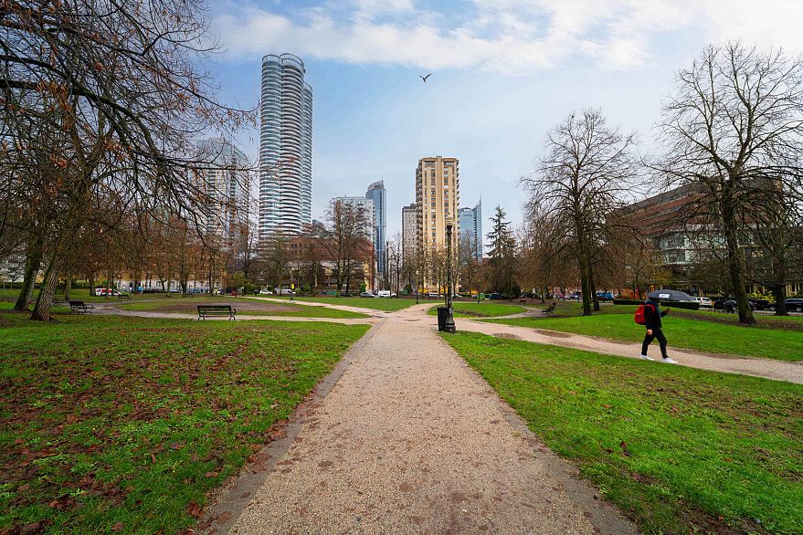 301 1234 Pendrell Street