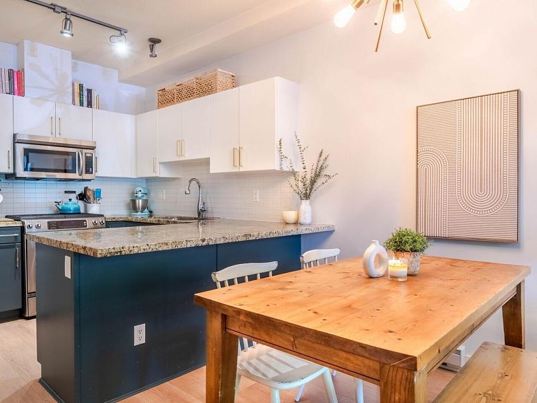 1871 Stainsbury Avenue