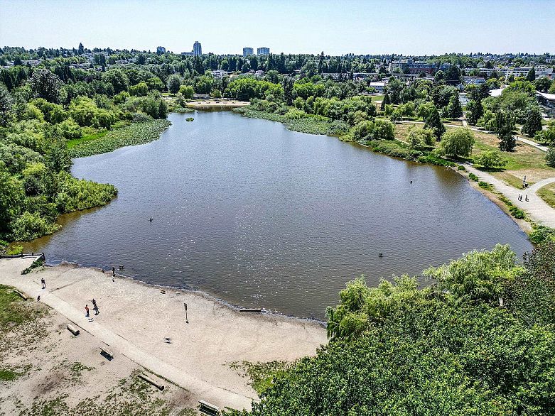 406 2550 Garden Drive