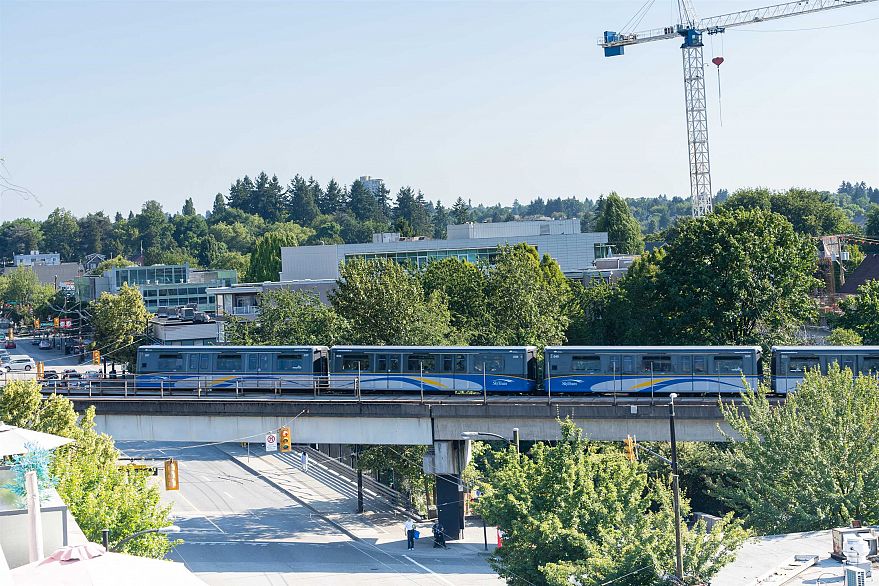 214 2250 Commercial Drive