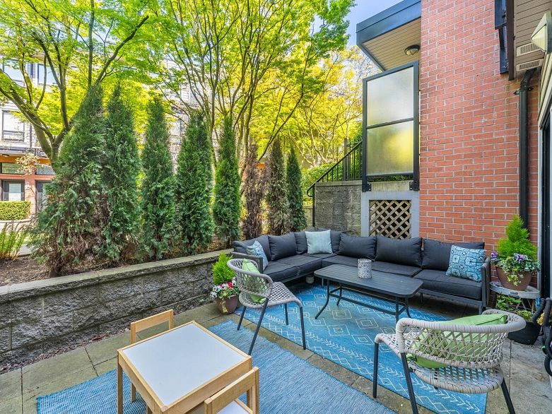 1871 Stainsbury Avenue