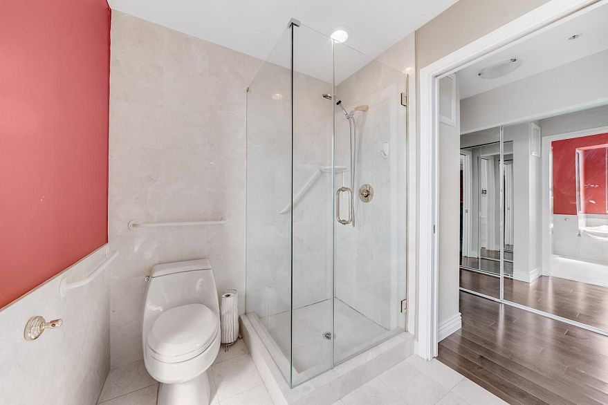 1000 1788 W 13th Avenue