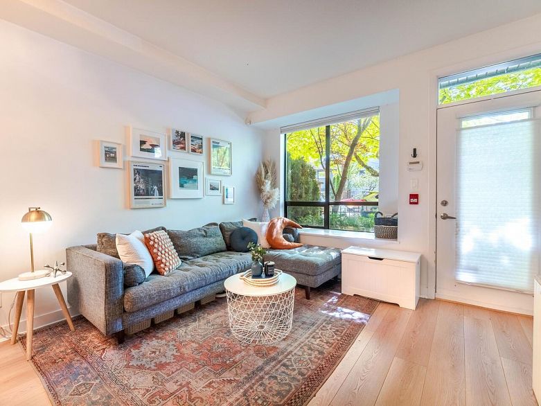 1871 Stainsbury Avenue