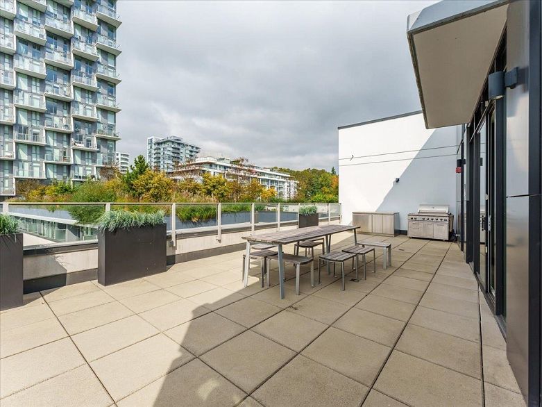 202 3538 Sawmill Crescent