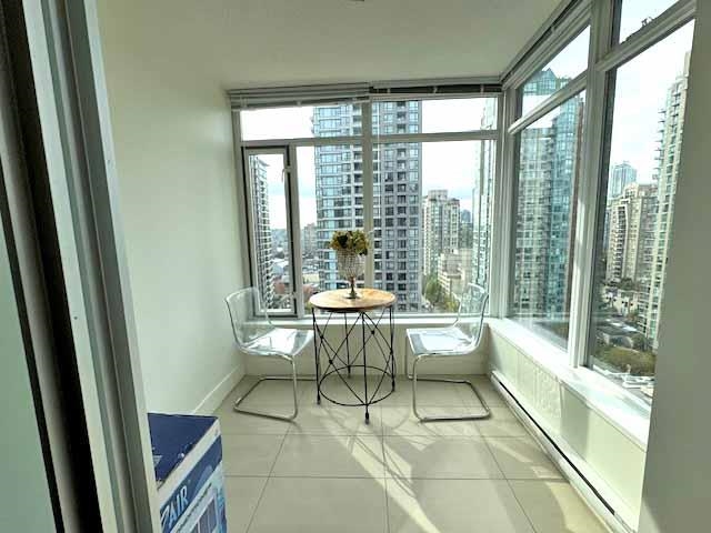 1709 888 Homer Street