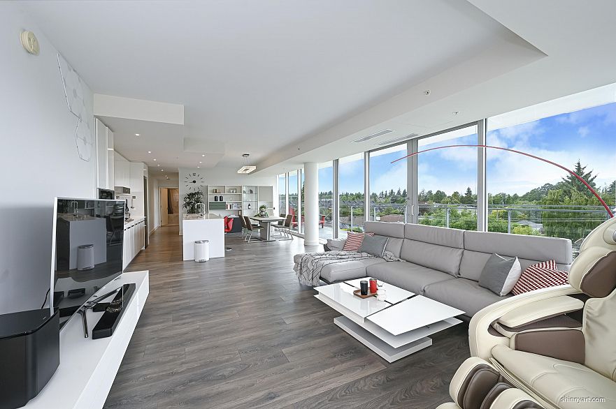 601 5699 Baillie Street