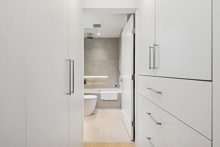 302 1388 Nelson Street