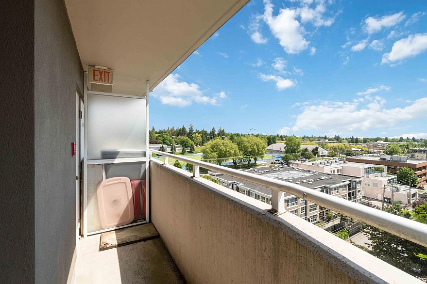 1002 2121 W 38th Avenue