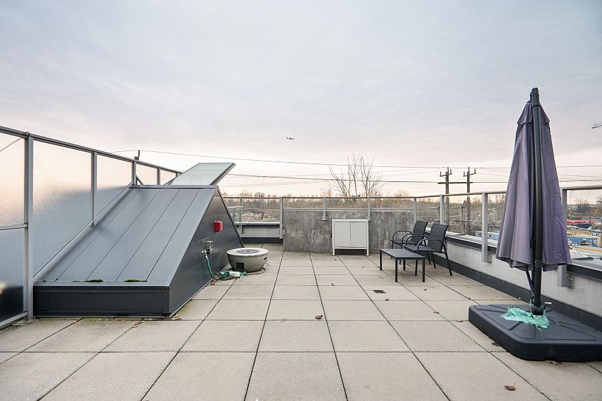 9 8589 Rivergrass Drive